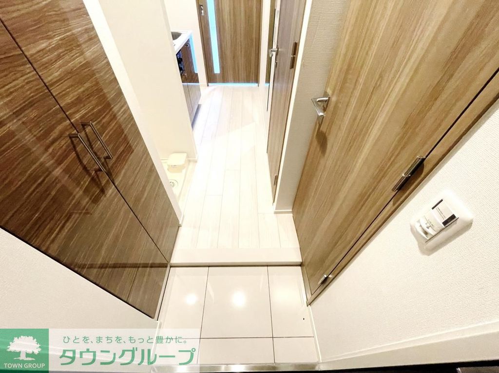 玄関　★お問い合わせはタウンハウジングまで★