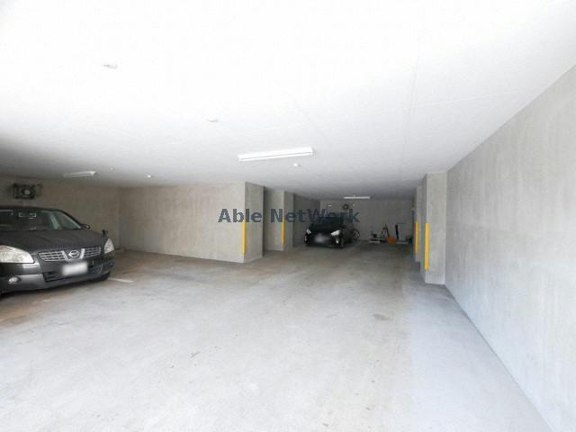 駐車場　駐車場