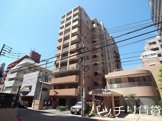 建物外観　オートロック付き分譲賃貸マンション