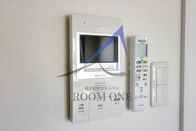セキュリティ　モニター付きインターホンです。