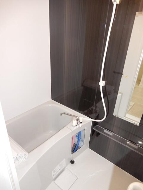 バス・シャワールーム　お風呂です