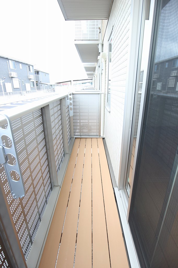 バルコニー　日当たり良好のバルコニー。