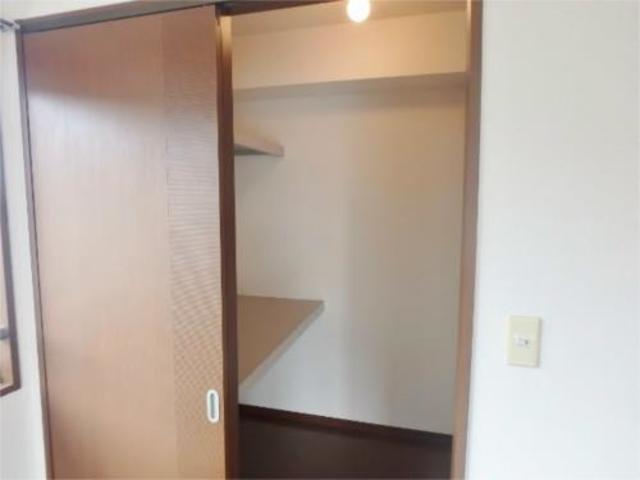 収納　ウォークインクローゼット