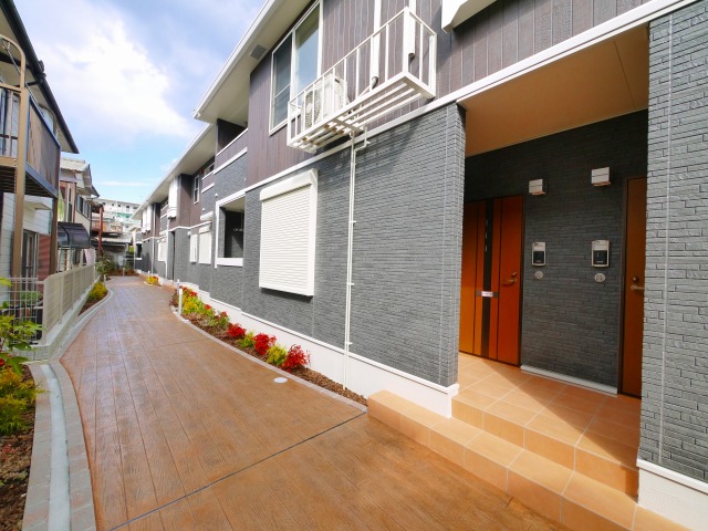 エントランス　清潔なエントランスです