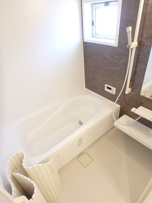 バス・シャワールーム　図面と現状に相違がある場合には現状を優先