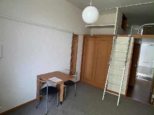 その他設備　1階はフローリング仕様