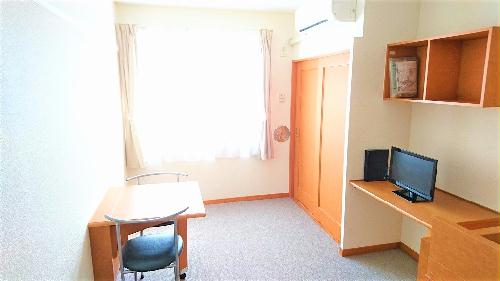 居室・リビング　同タイプ代表写真となり設備仕様は一部異なる場合があります。