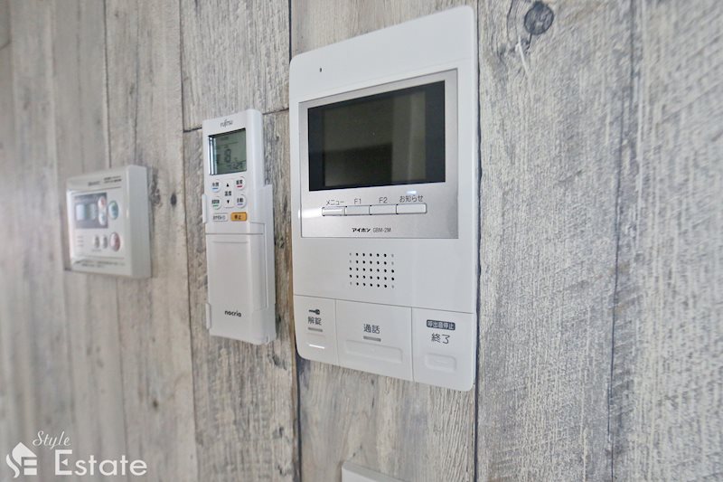 セキュリティ　モニター付きインターホン