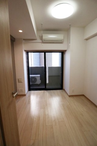 居室・リビング　使いやすい形の為、レイアウトを楽しめます♪