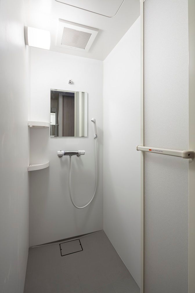 バス・シャワールーム　シャワーブース