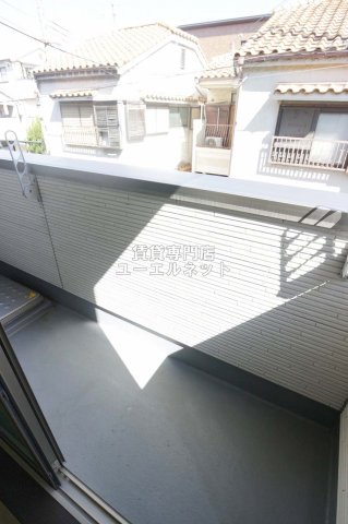 バルコニー　バルコニー付きで採光＆風通し良好！