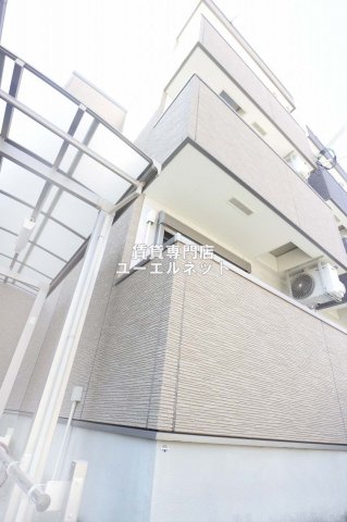 建物外観　シンプルで洗練されたデザインが毎日の暮らしに心地よさをプラス