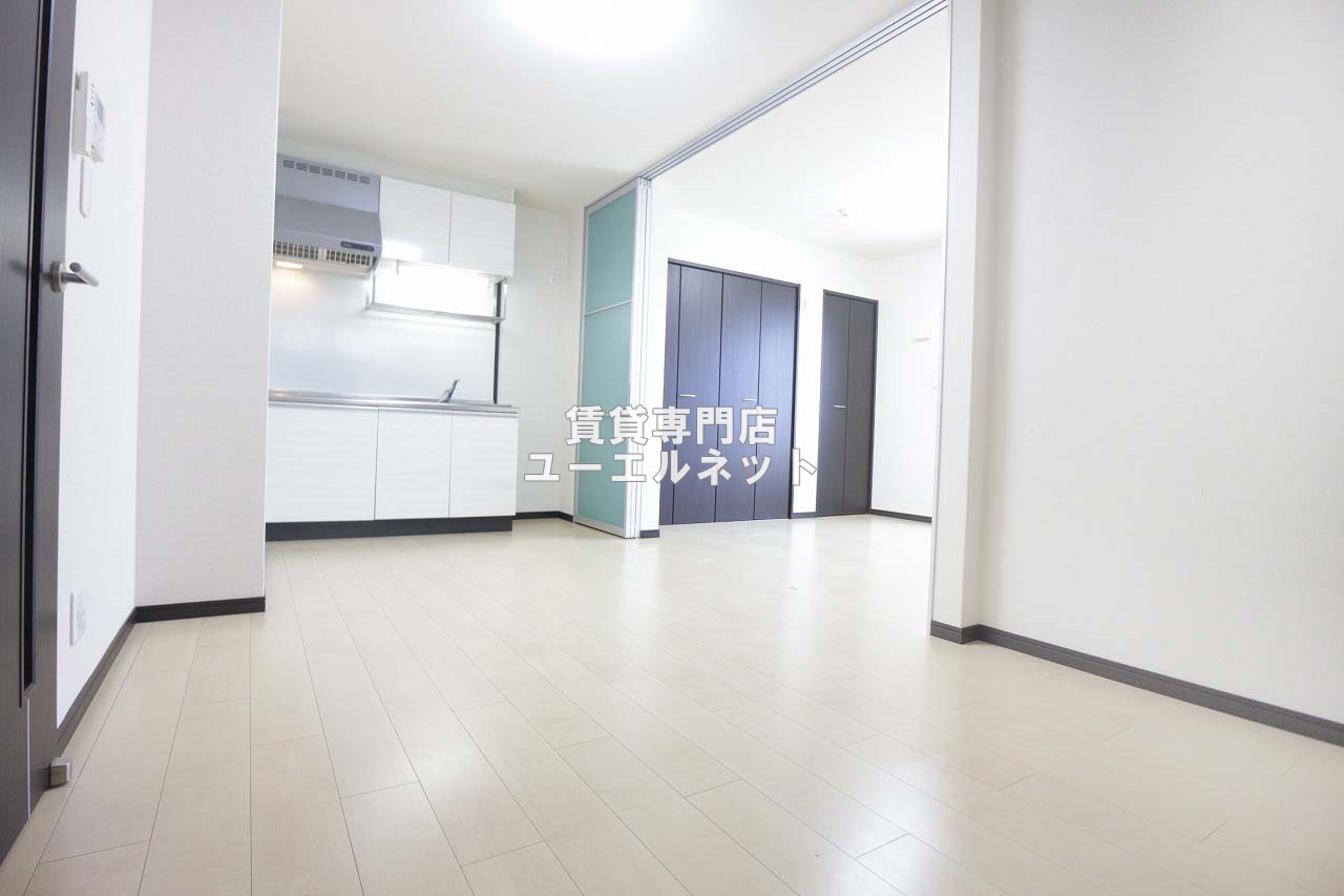 居室・リビング　ゆったりとくつろげる、落ち着きのある居室空間です