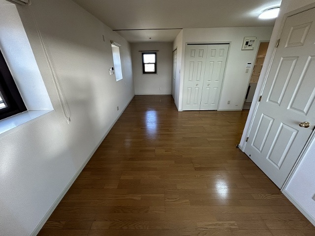 居室・リビング　※現況を優先します。