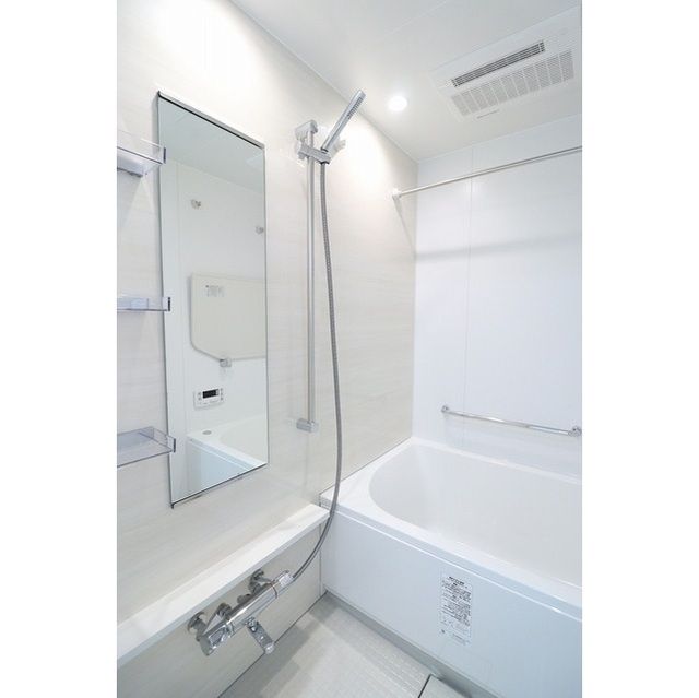 バス・シャワールーム　☆ゆったりくつろげるお風呂☆