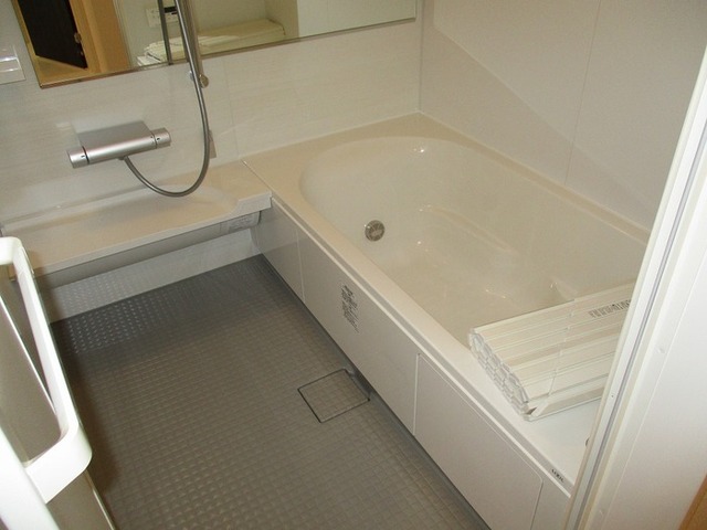 バス・シャワールーム　一坪風呂