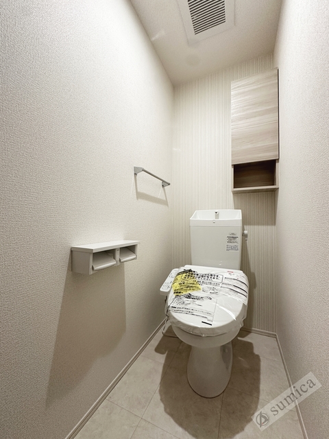 トイレ　温水洗浄便座