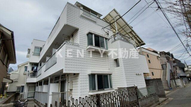 建物外観　外観は落ち着いています