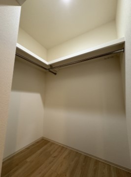 収納　セイワパレス本町東　ウォークインクローゼット