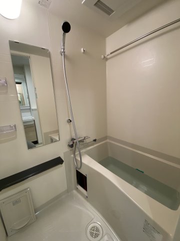 バス・シャワールーム　プレサンス堺筋本町エグゼブラン　浴室