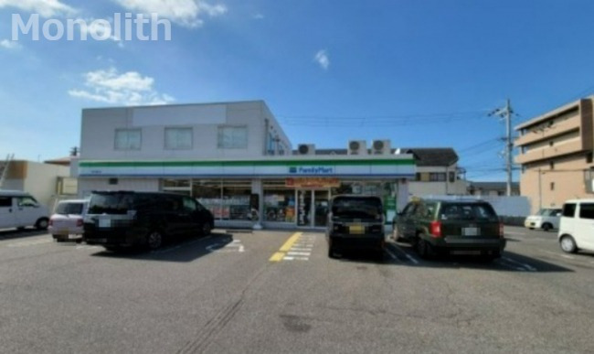 コンビニ　ファミリーマート 岸和田藤井店（コンビニ）まで326m