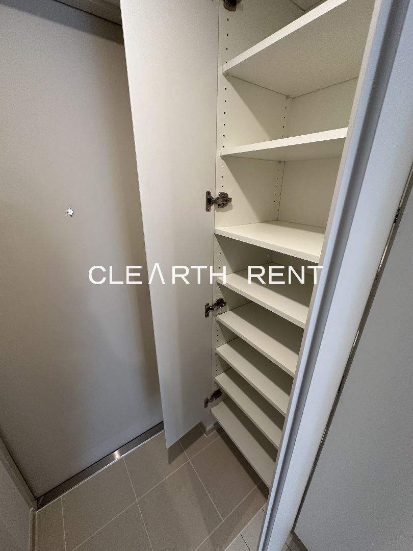 玄関　シューズボックス