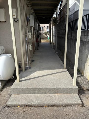 エントランス　毎日通る場所だからこそ、清潔感を大切にしてます。。