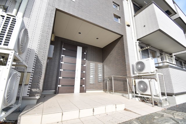 エントランス　プリマ