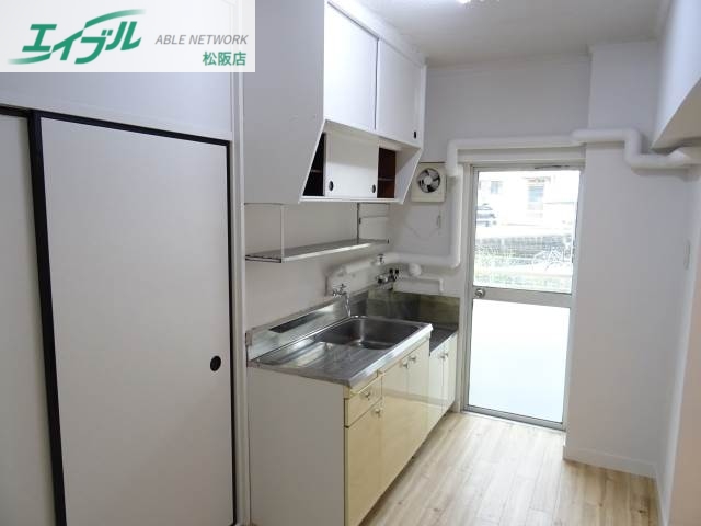 キッチン　同物件別室写真