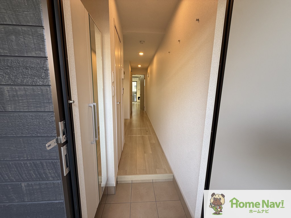 玄関　大きなシューズボックス