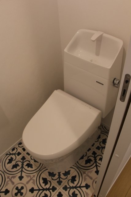 トイレ　シンプルで使いやすいトイレです