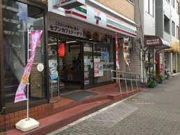 コンビニ　セブンイレブン東陽店（コンビニ）まで336m