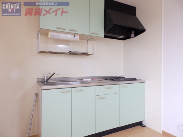 キッチン　別部屋反転タイプです。