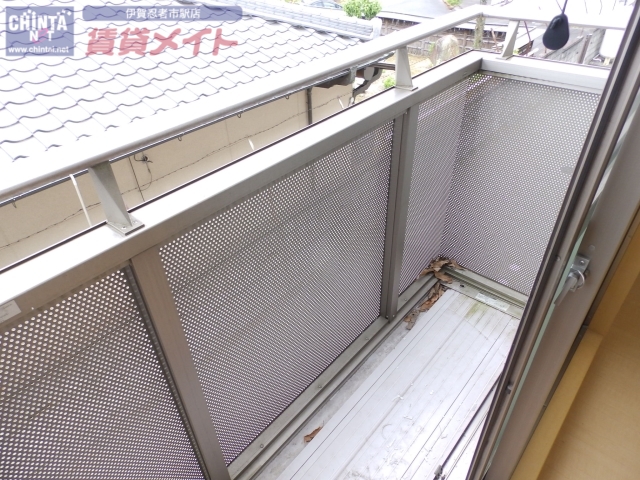 バルコニー　別部屋反転タイプです。