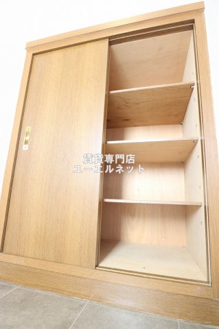 その他設備　収納力たっぷりのシューズボックスで玄関すっきり！