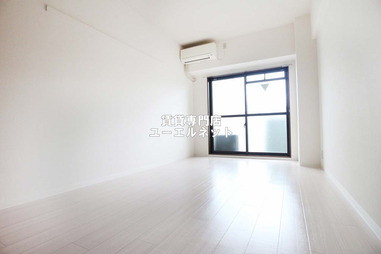 居室・リビング　ゆったりとくつろげる、落ち着きのある居室空間です