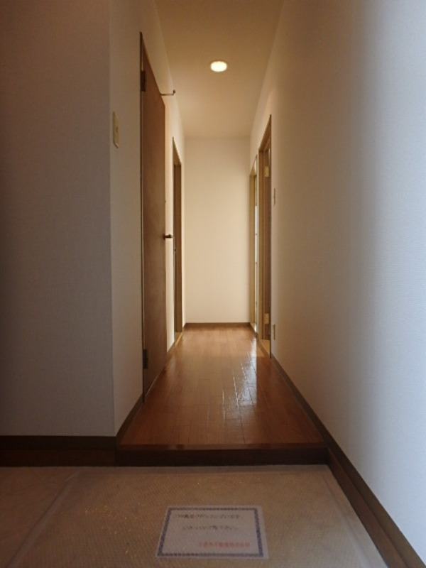 玄関　図面と現状に相違がある場合には現状を優先