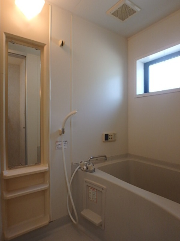 バス・シャワールーム　図面と現状に相違がある場合には現状を優先