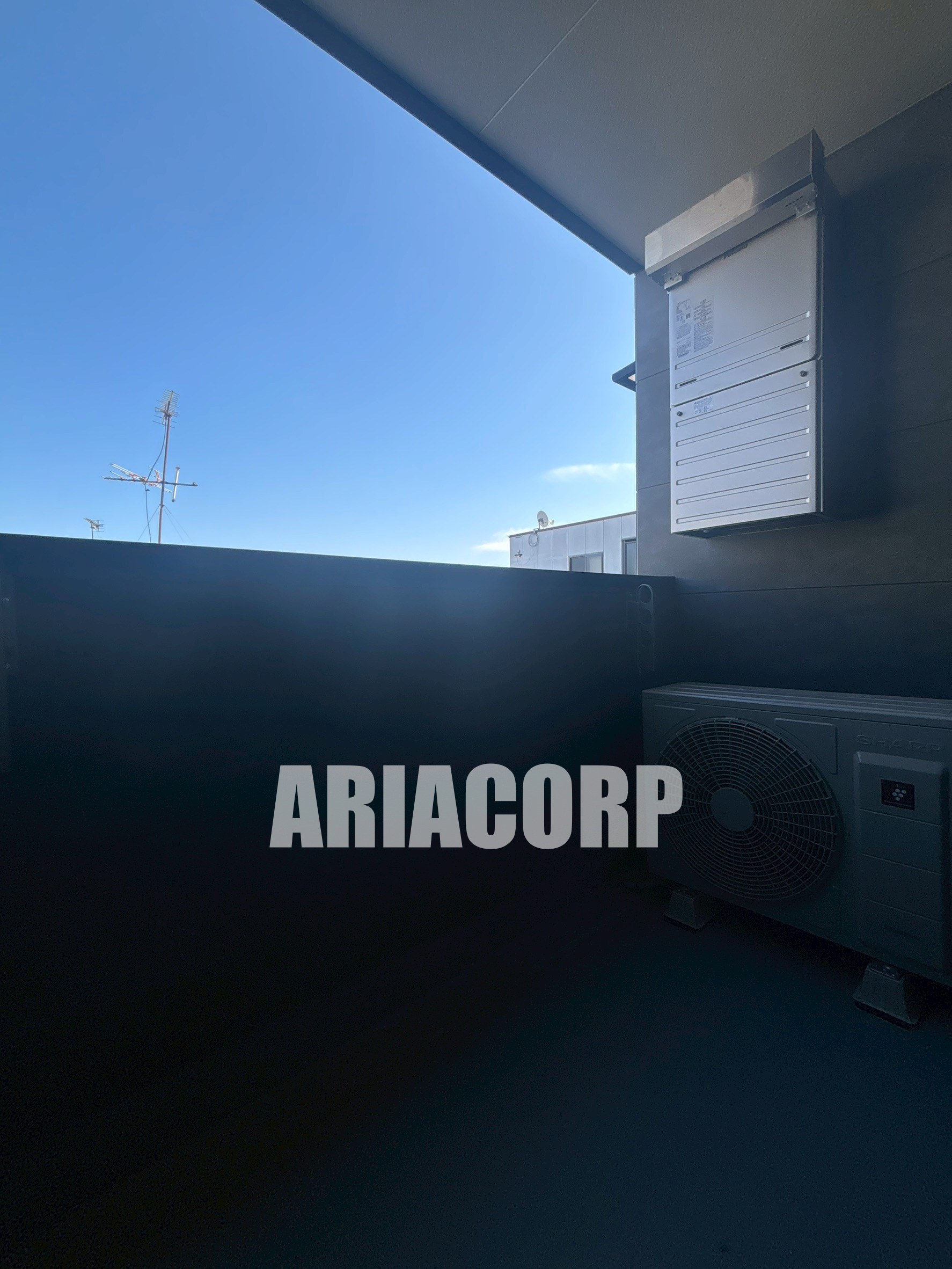 バルコニー　バルコニー、室内物干し、浴室乾燥と3箇所お洗濯物を干せます！