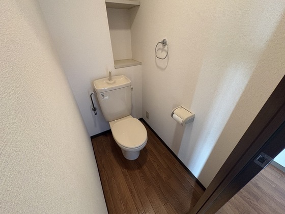 トイレ　※別部屋の写真です