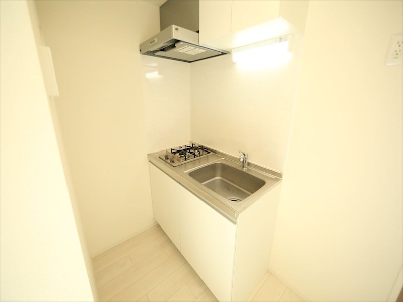 キッチン　システムキッチン（ガス2口コンロ付）