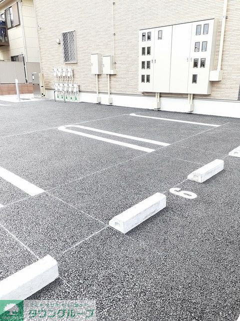 駐車場　駐車場