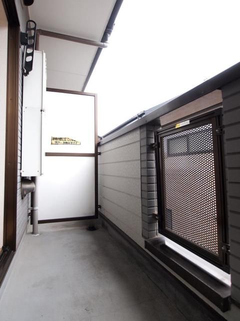 バルコニー　仲介手数料は賃料の0.54ヶ月でご紹介します