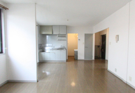 居室・リビング　コンパクトで使いやすい洋室です