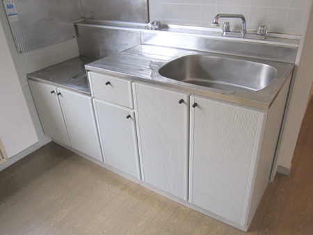 バス・シャワールーム　コンパクトで使いやすいお風呂です