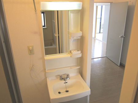 トイレ　シンプルで使いやすいトイレです