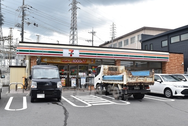 コンビニ　セブンイレブン　京都上鳥羽南鉾立町店（コンビニ）まで164m