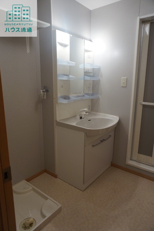 洗面設備　※別号室写真です