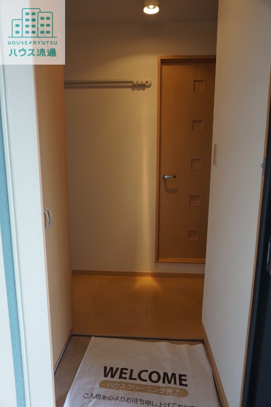 玄関　※別号室写真です