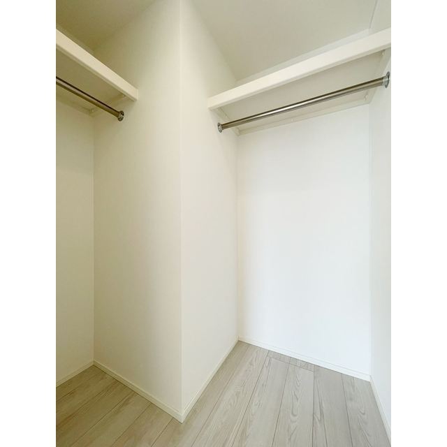 収納　ウォークインクローゼット